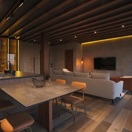 Belvedere Tara Villa *