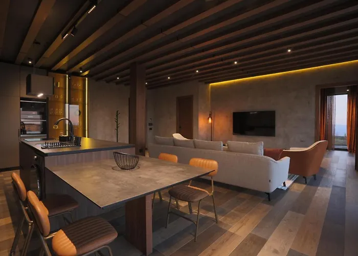 Belvedere Tara Villa *