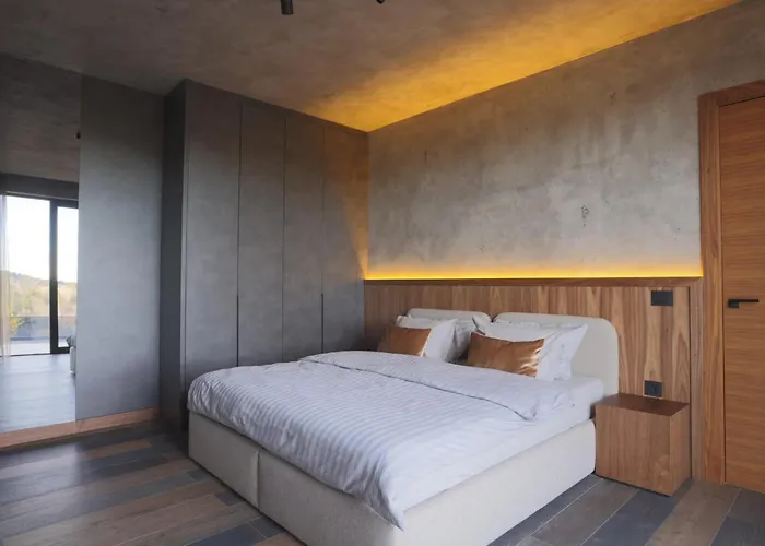 Belvedere Tara Villa *